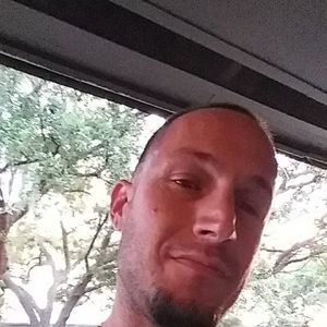 Meet your Posher, Dustin